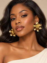 Load image into Gallery viewer, Golden Bloom Earrings