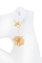 Load image into Gallery viewer, Filigree Flower Earrings