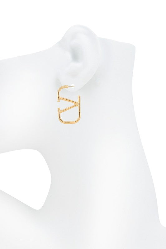 V shaped studs