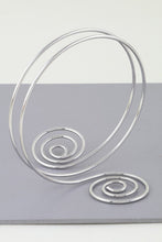Load image into Gallery viewer, Spiral Arm Cuff