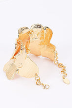 Load image into Gallery viewer, Breathtaking Hinged Bracelet