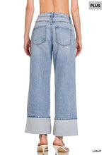 Load image into Gallery viewer, Curvy Wide Cuff Jeans