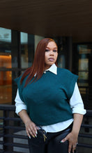 Load image into Gallery viewer, On The Green Knit Vest • Curve