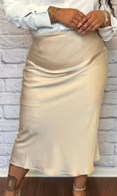 Load image into Gallery viewer, Champagne Dreams Midi • Curve