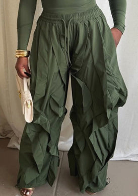 Dramatic Ruffle Bottoms