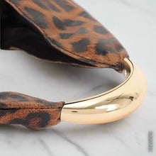 Load image into Gallery viewer, Leo The Bag