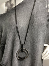 Load image into Gallery viewer, Leather necklace