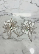 Load image into Gallery viewer, Rhinestone Flower Earrings
