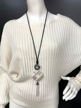 Load image into Gallery viewer, Long Black Strand Necklace