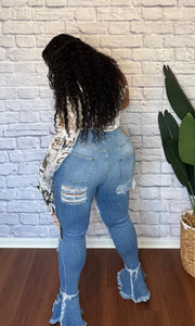 Mesmerized Jeans • Curve