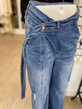 Load image into Gallery viewer, Twisted Lies Denim Jeams