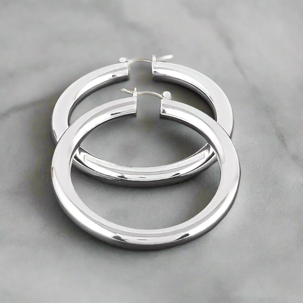 MInimal Hoop Earrings