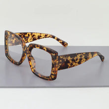 Load image into Gallery viewer, Boxy Patterned Opticals